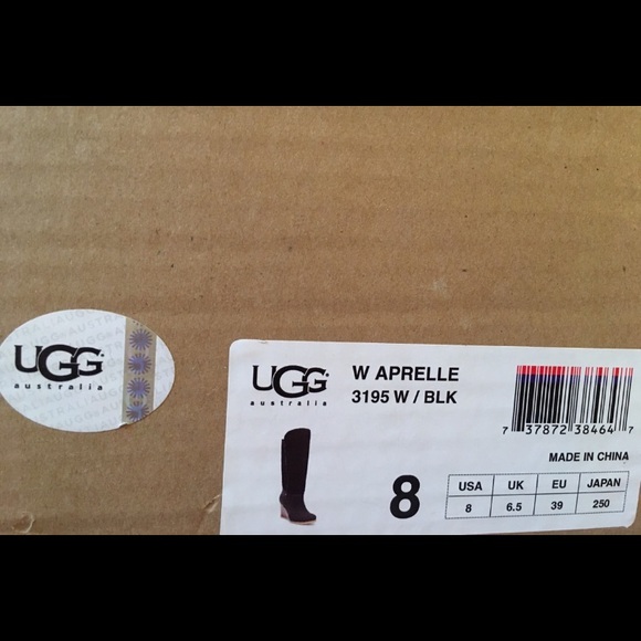 ❤️💯 original Ugg black suede wedge boots - Picture 7 of 13